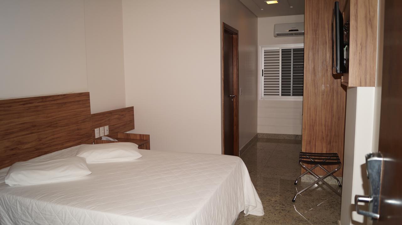 Lindóya Hotel Catalão Dış mekan fotoğraf
