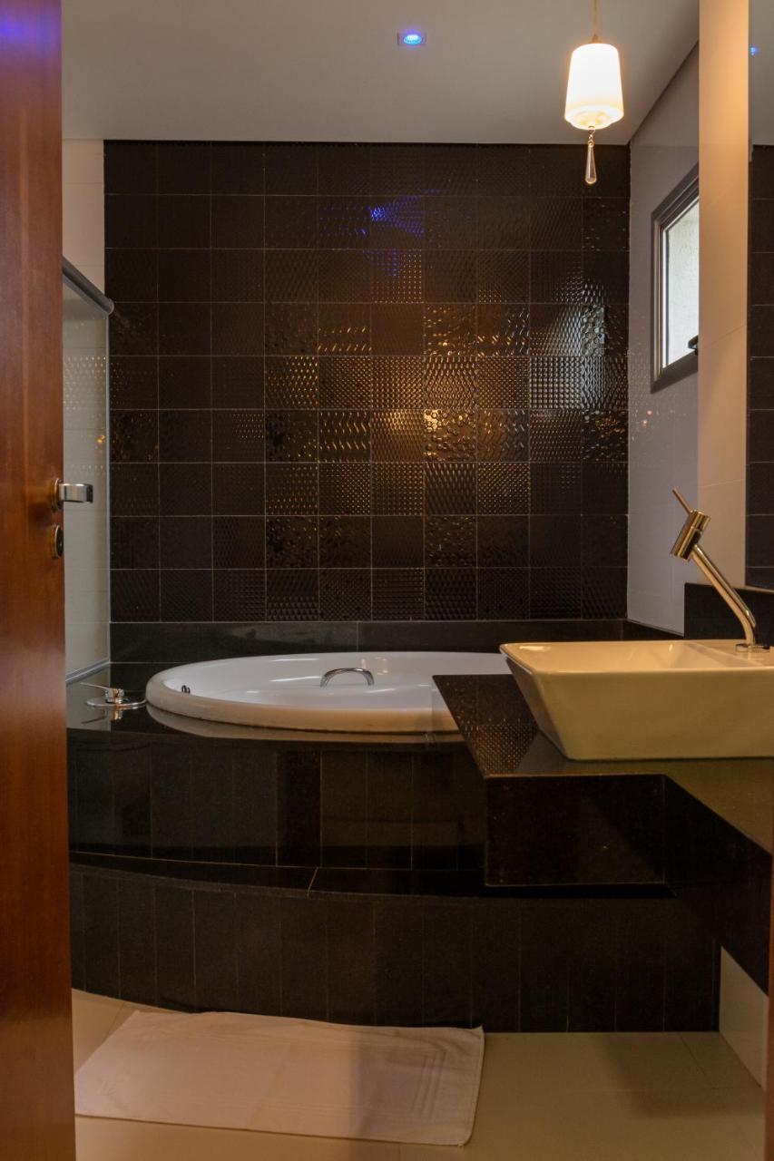 Lindóya Hotel Catalão Dış mekan fotoğraf