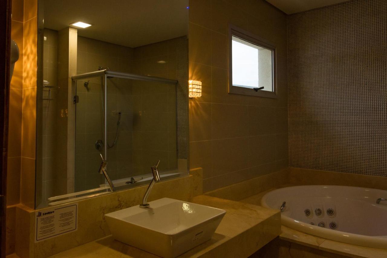 Lindóya Hotel Catalão Dış mekan fotoğraf